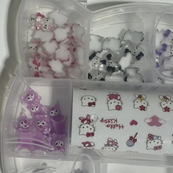 2/$10 Hello Kitty Nail Charms Stickers Kawaii Nail Art kuromi - Picture 3 of 5